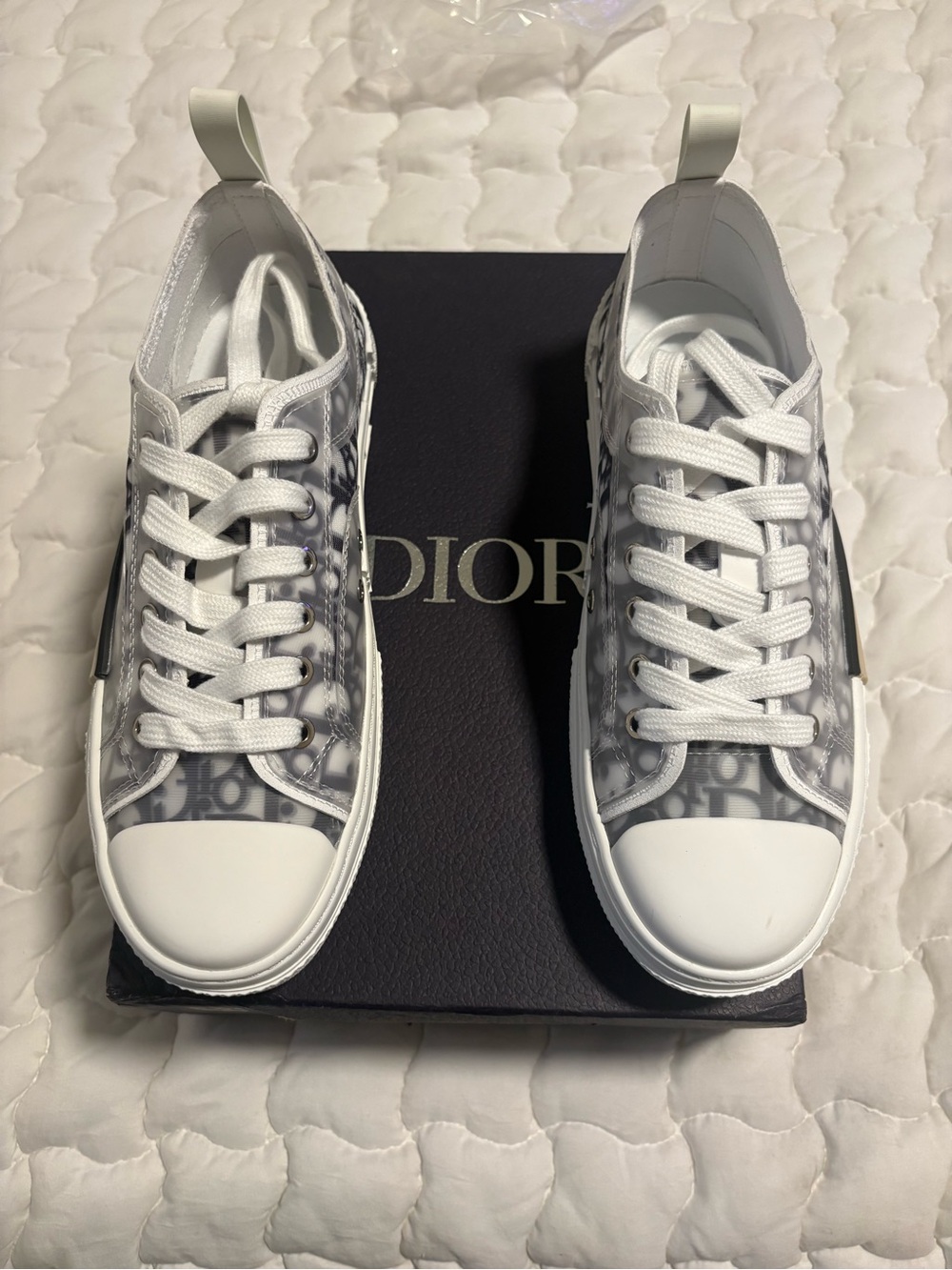 Dior White and Gray Oblique Low-Top Sneakers